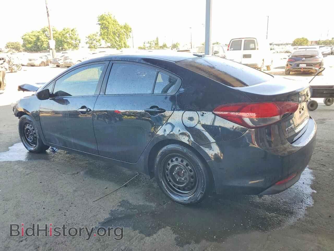 2017 KIA FORTE - VIN: 3KPFL4A78HE059420 - Photo 2