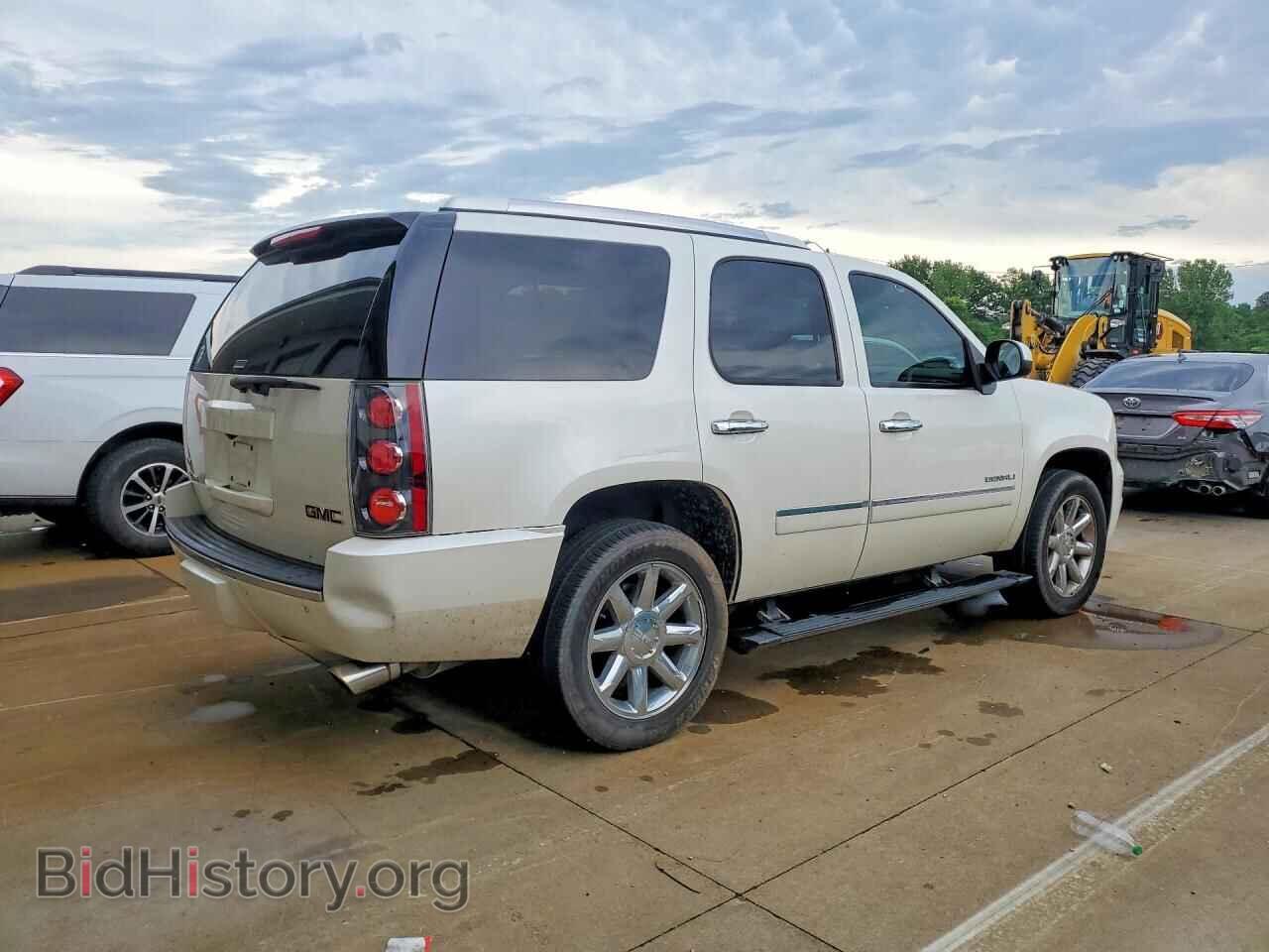 2011 GMC YUKON - VIN: 1GKS2EEF1BR187099 - Фото 3
