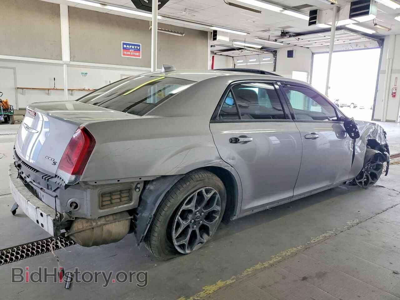 2018 CHRYSLER 300 - VIN: 2C3CCAGG3JH293746 - Фото 3