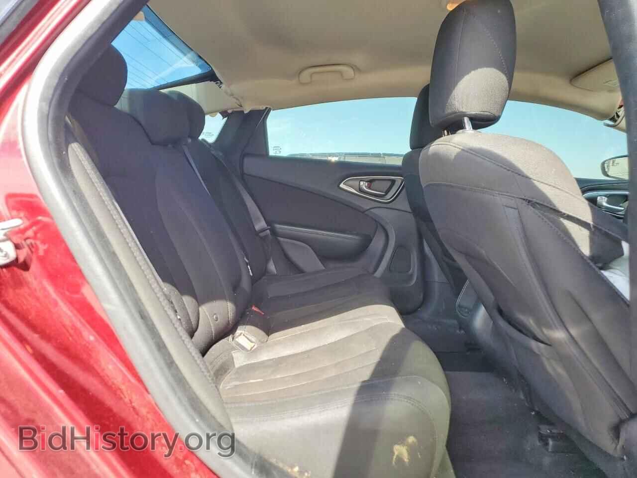 2016 CHRYSLER 200 - VIN: 1C3CCCAB2GN132961 - Фото 10