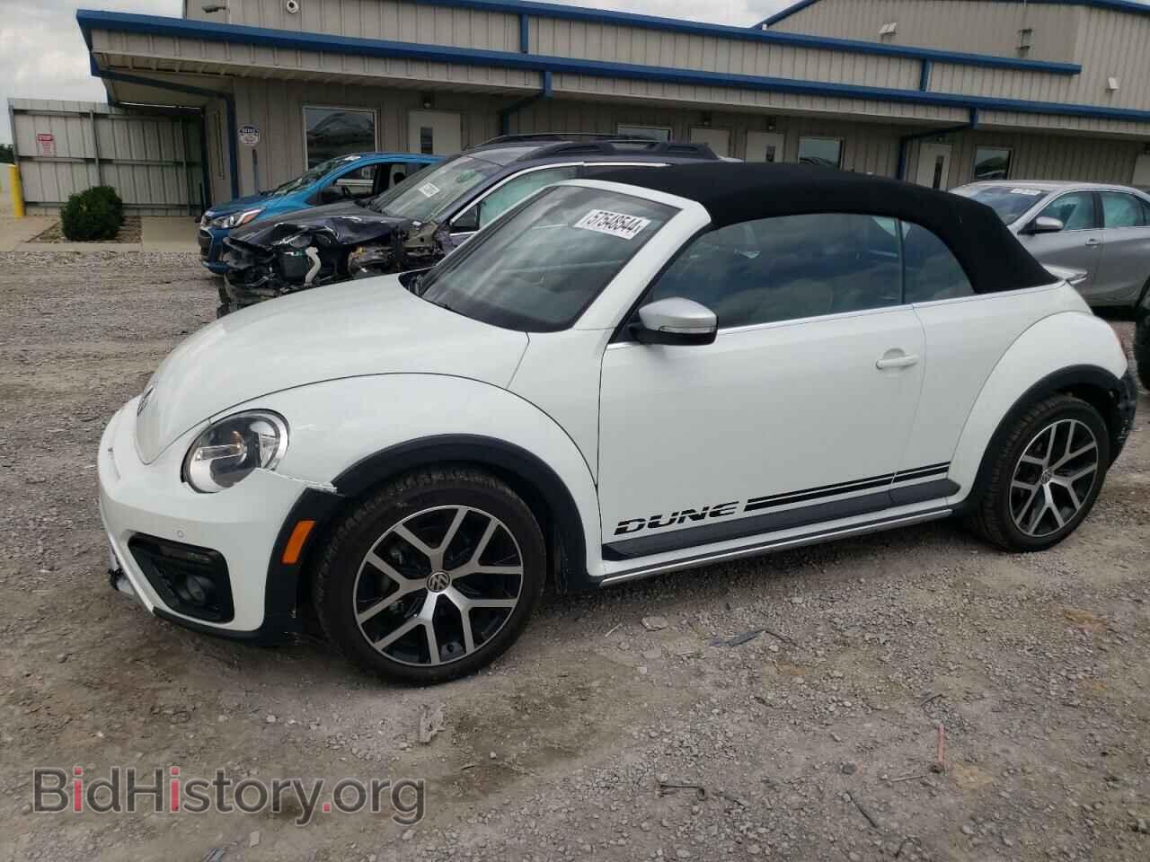 Photo 3VWT17AT9HM814620 - VOLKSWAGEN BEETLE 2017