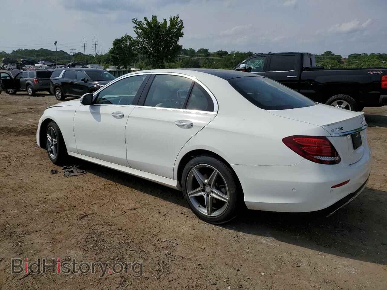 2017 MERCEDES-BENZ E-CLASS - VIN: WDDZF4KB0HA062862 - Фото 2