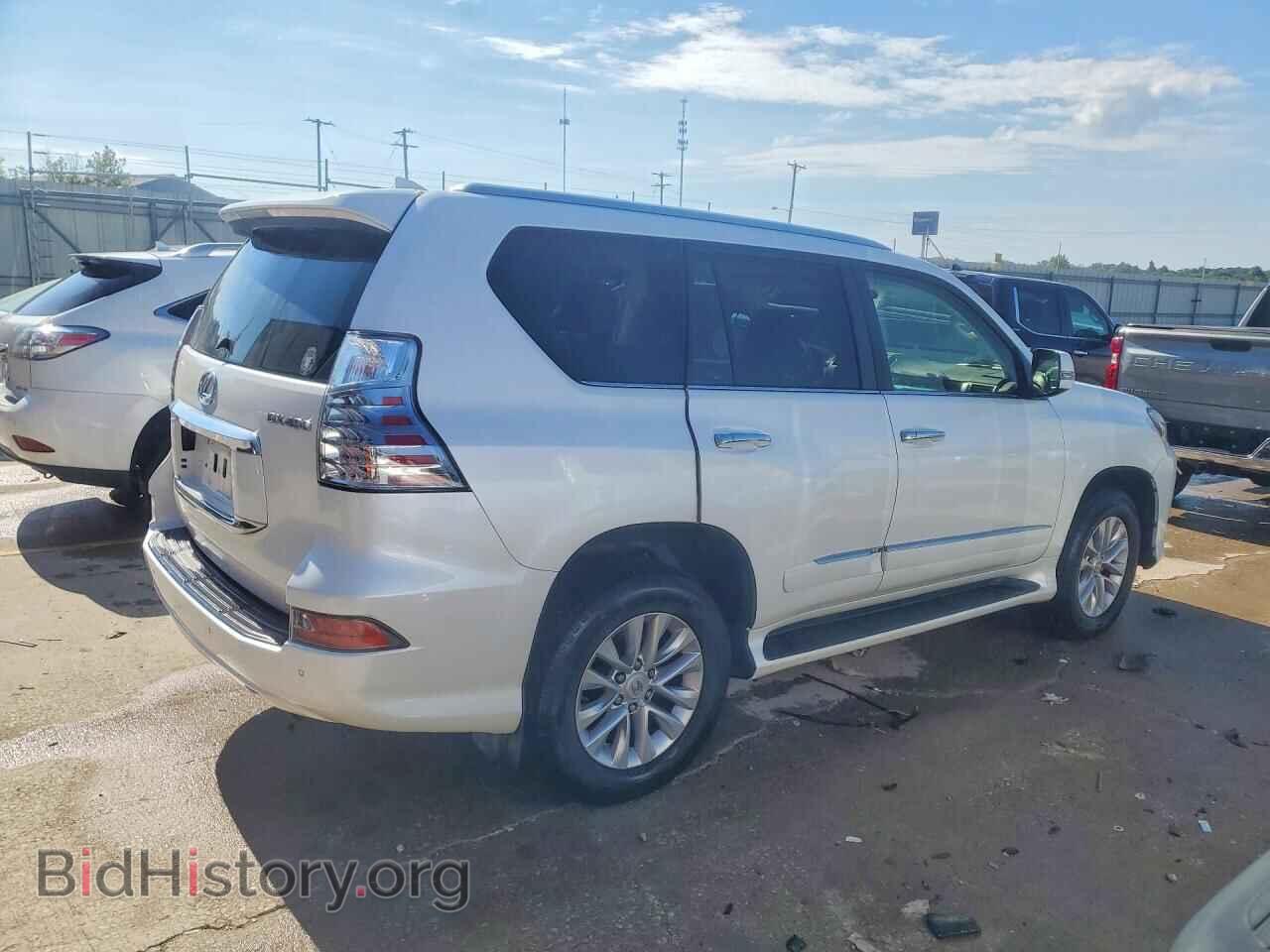 2016 LEXUS GX - VIN: JTJBM7FX9G5147776 - Фото 3