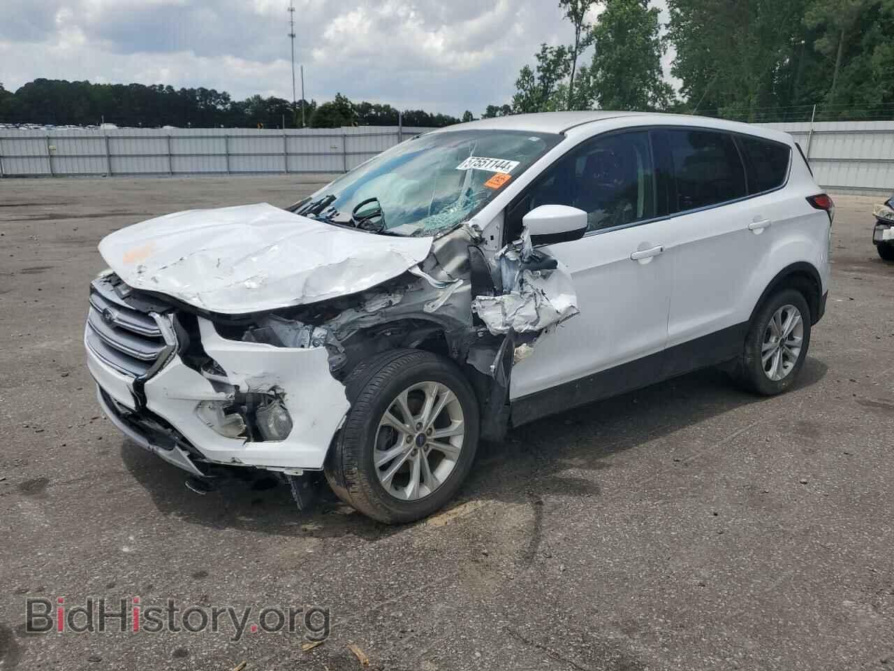 Фотография 1FMCU0GD8HUC71799 - FORD ESCAPE 2017