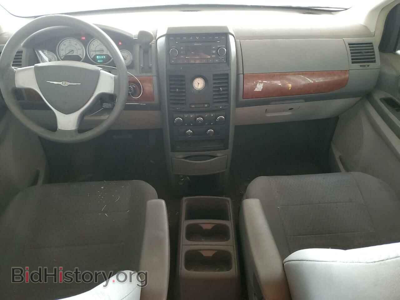2008 CHRYSLER MINIVAN - VIN: 2A8HR44H88R668235 - Фото 8