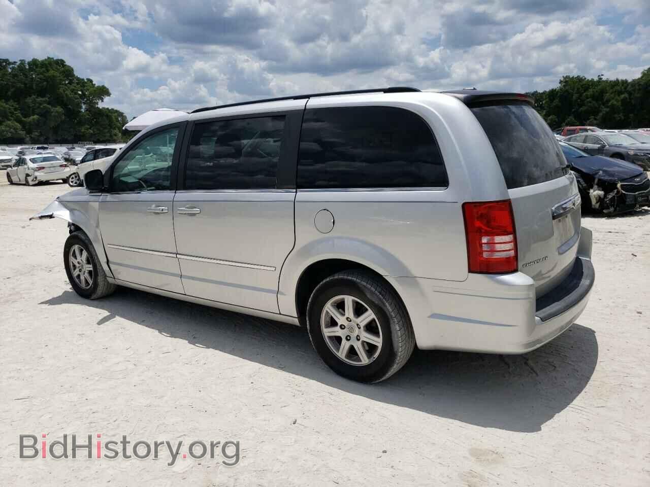 2010 CHRYSLER MINIVAN - VIN: 2A4RR5D14AR336944 - Photo 2