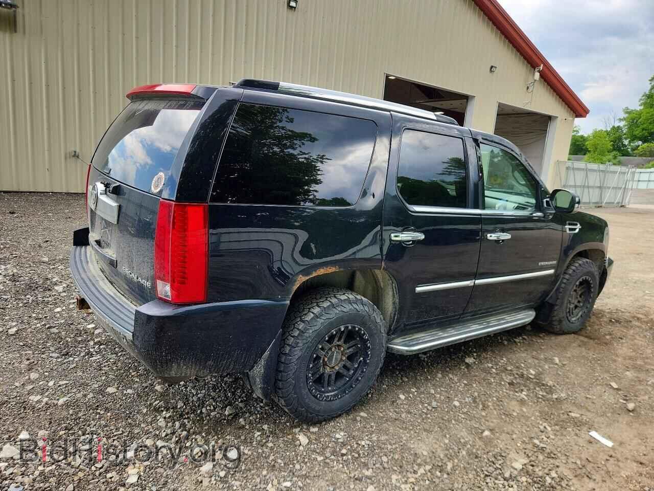2011 CADILLAC ESCALADE - VIN: 1GYS4BEF5BR356135 - Фото 3
