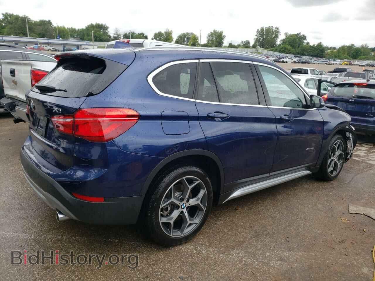 2017 BMW X1 - VIN: WBXHT3C32H5F84326 - Фото 3