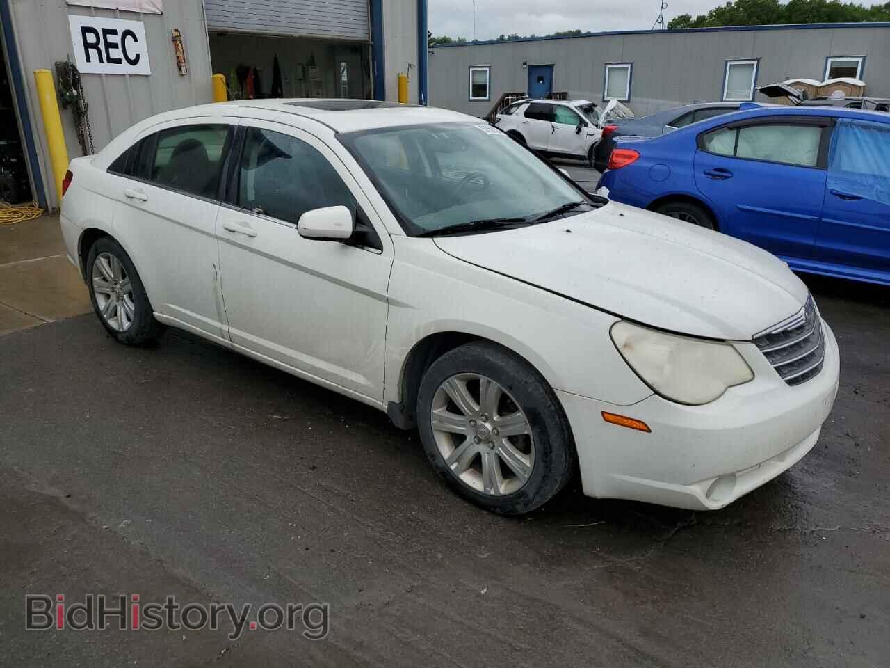 2010 CHRYSLER SEBRING - VIN: 1C3CC5FV8AN110632 - Фото 4