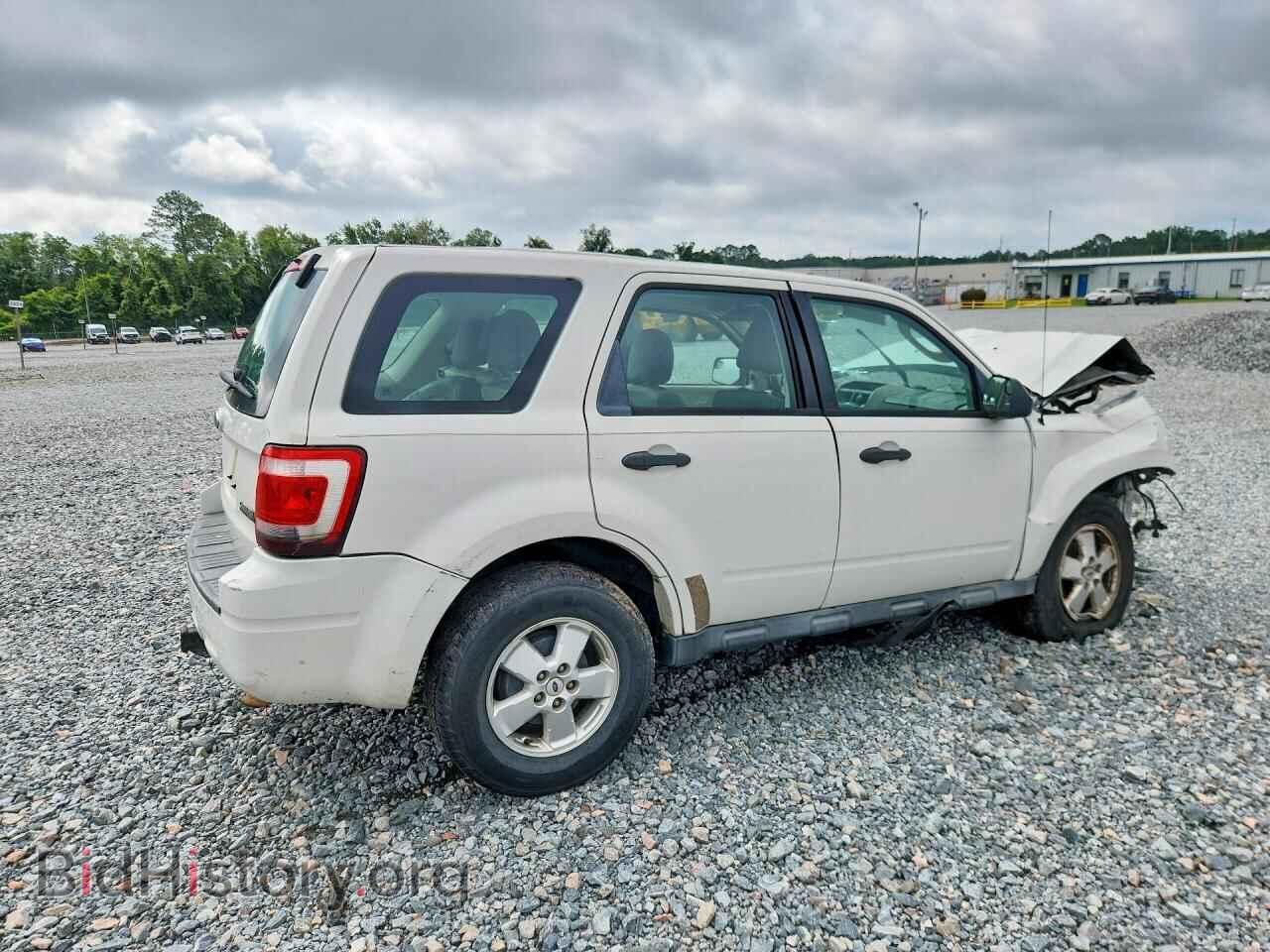 2010 FORD ESCAPE - VIN: 1FMCU0C79AKD30943 - Фото 3