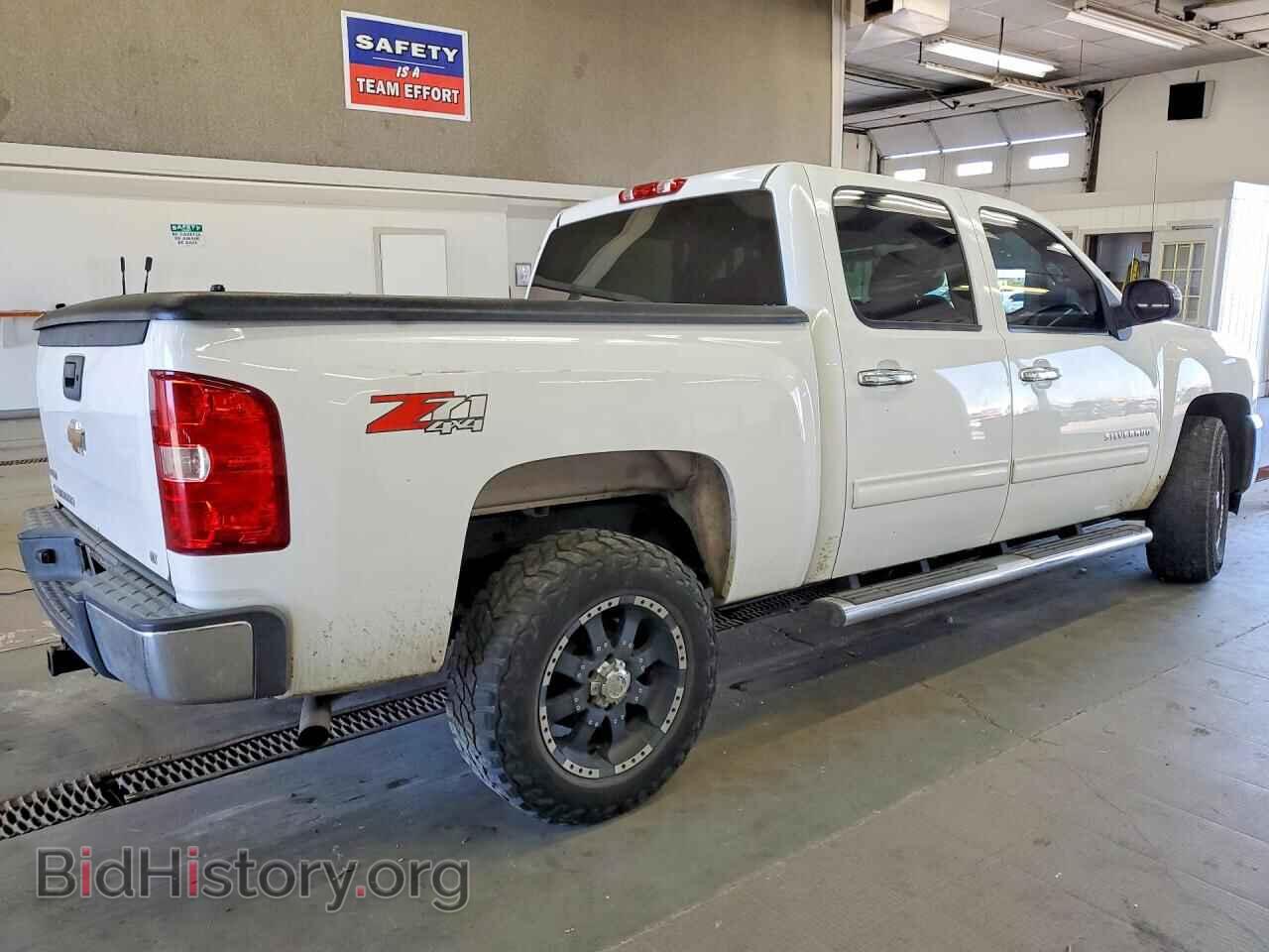 2011 CHEVROLET SILVERADO - VIN: 3GCPKSE31BG348461 - Фото 3