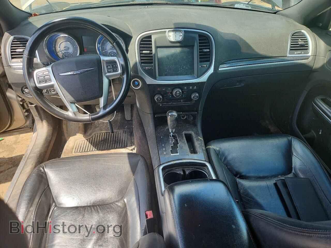 2011 CHRYSLER 300 - VIN: 2C3CA5CG4BH582736 - Фото 8