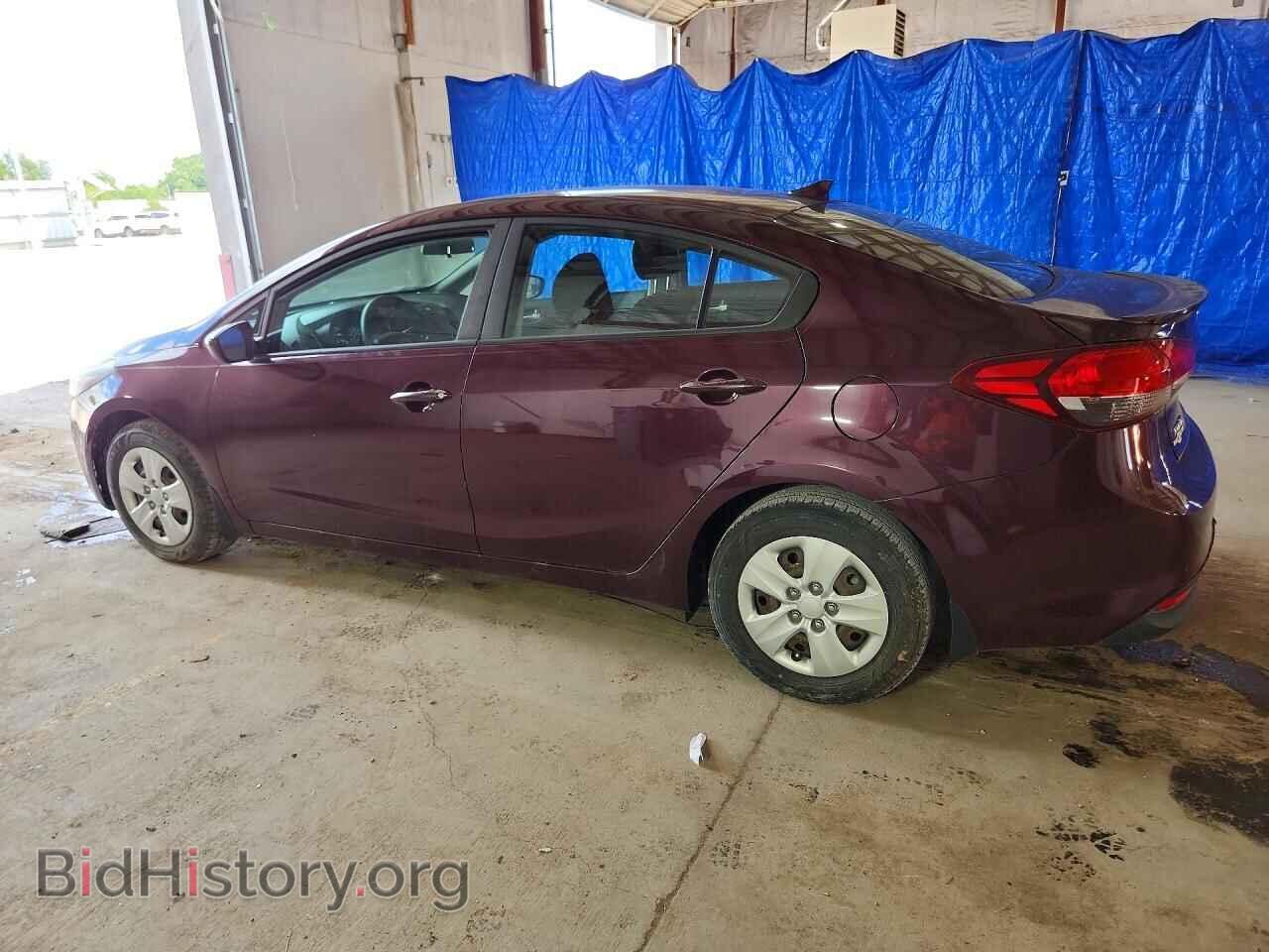 2017 KIA FORTE - VIN: 3KPFK4A73HE118070 - Фото 2