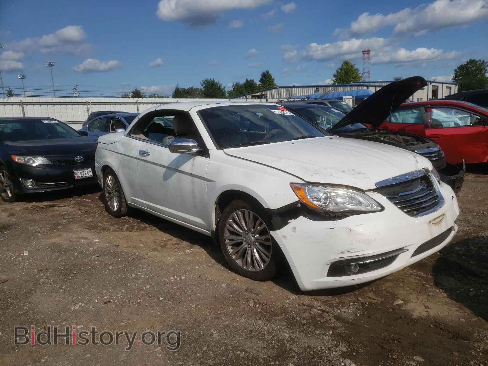 Фотография 1C3BC7EG6BN529266 - CHRYSLER 200 2011