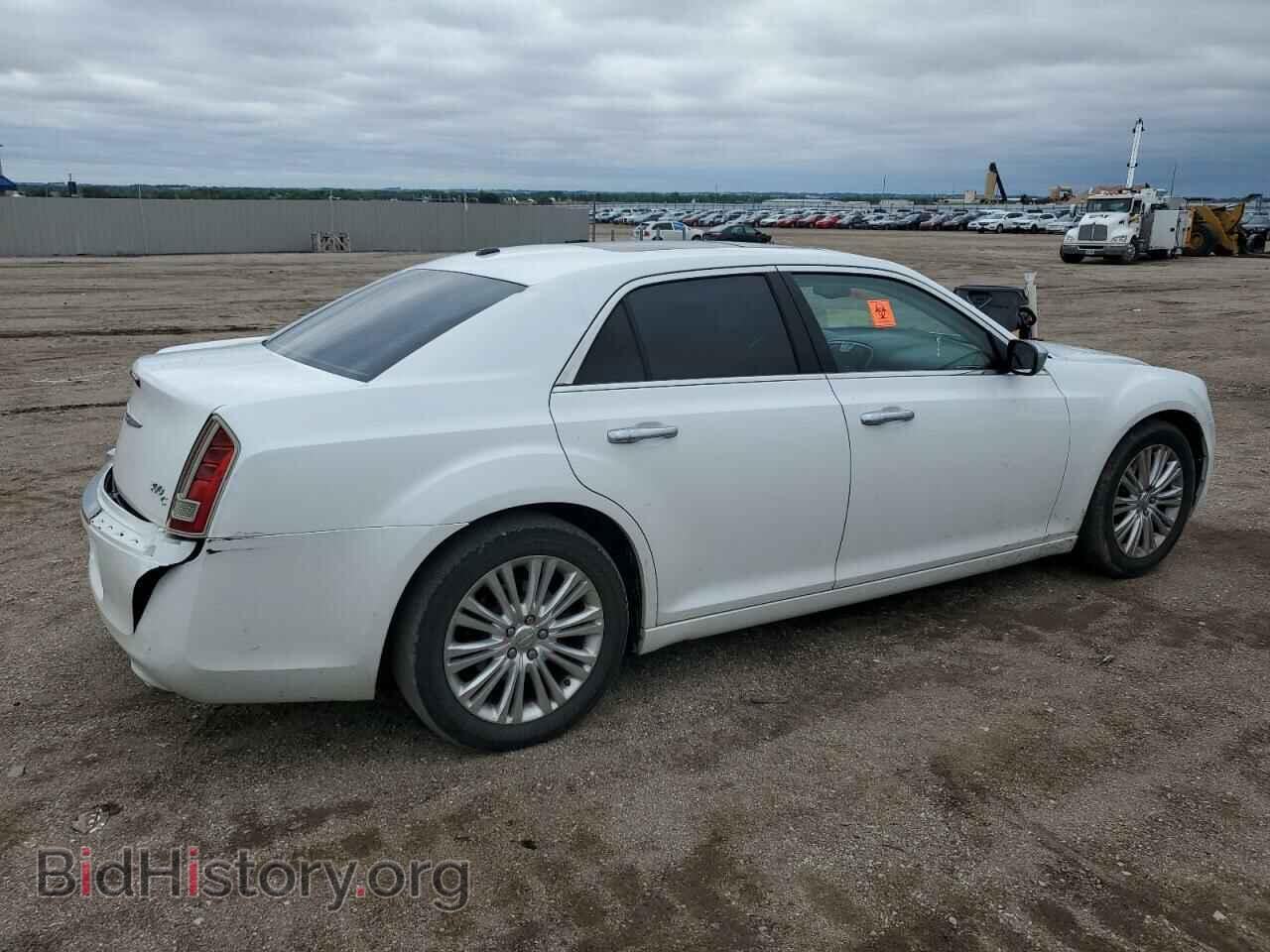 2013 CHRYSLER 300 - VIN: 2C3CCASG8DH538309 - Фото 3