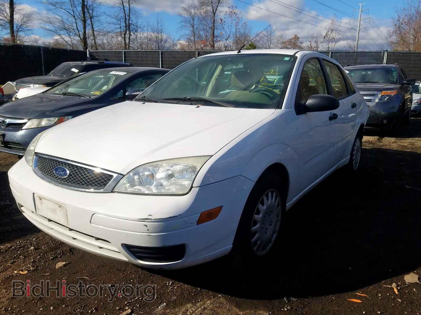 2007 FORD FOCUS - VIN: 1FAFP34N87W243761 - Фото 2