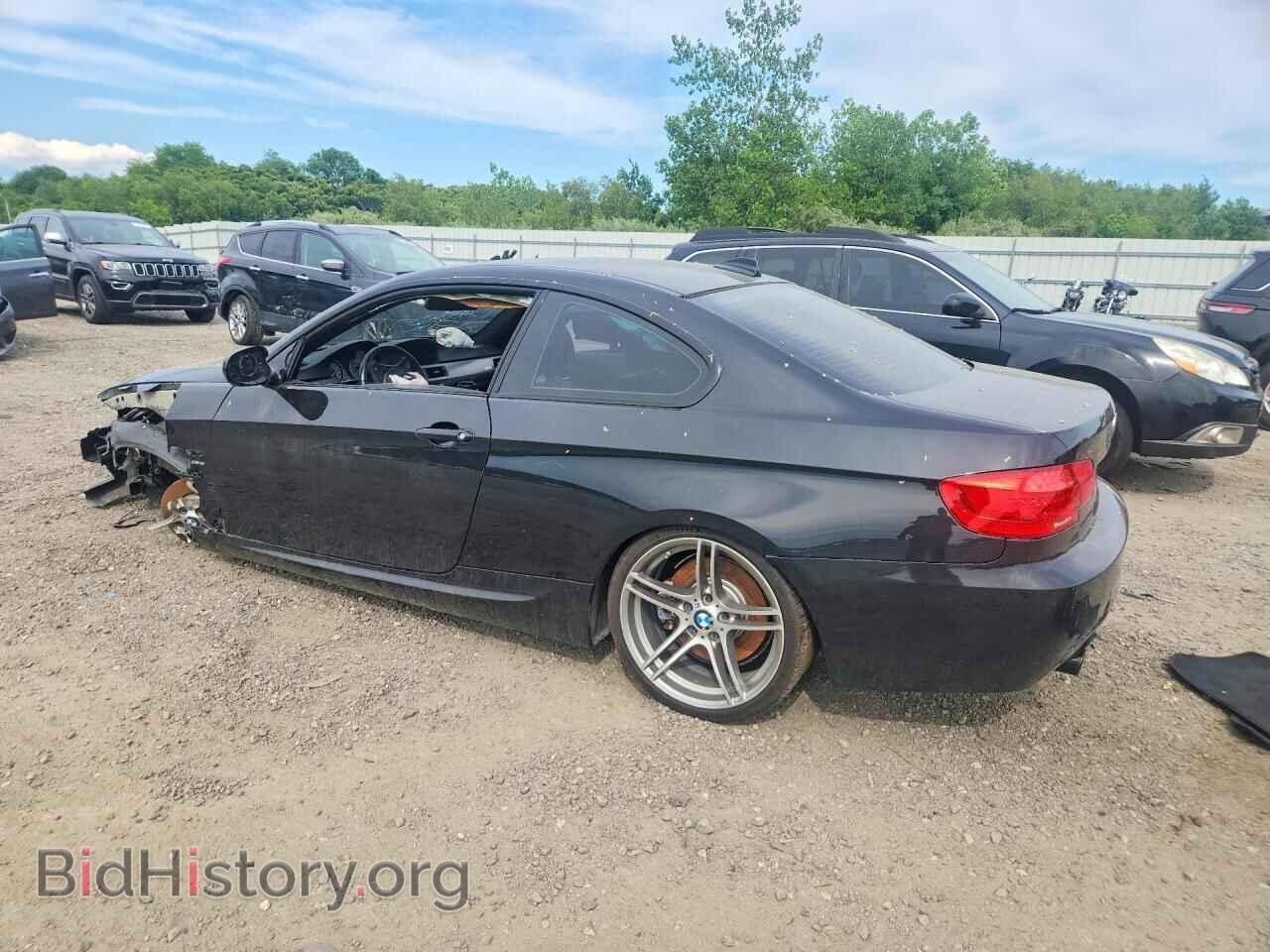 2012 BMW 3 SERIES - VIN: WBAKG1C55CJ217010 - Фото 2