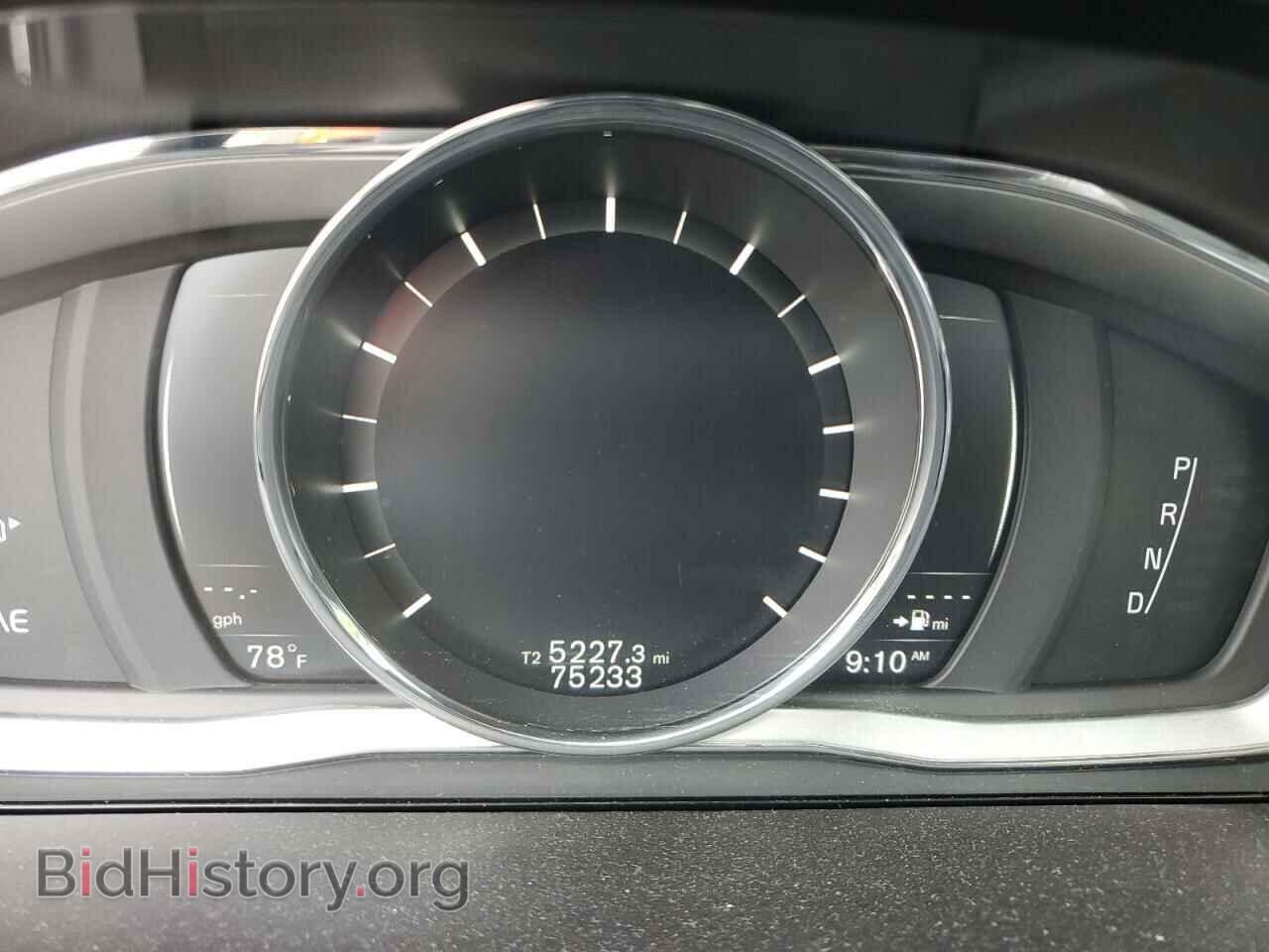 2017 VOLVO XC60 - VIN: YV440MDR9H2076878 - Фото 9