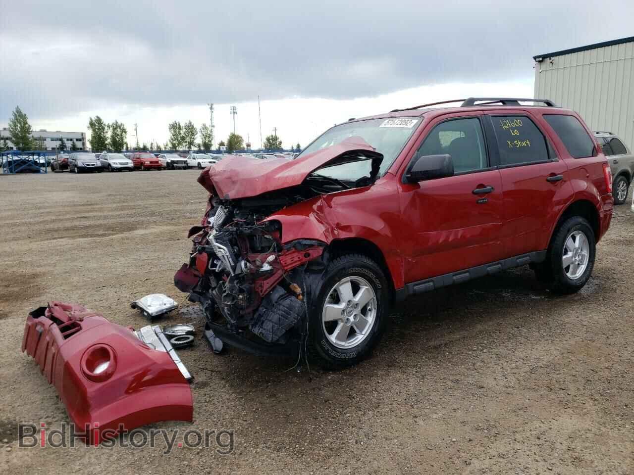 2011 FORD ESCAPE - VIN: 1FMCU9D71BKA70638 - Фото 2