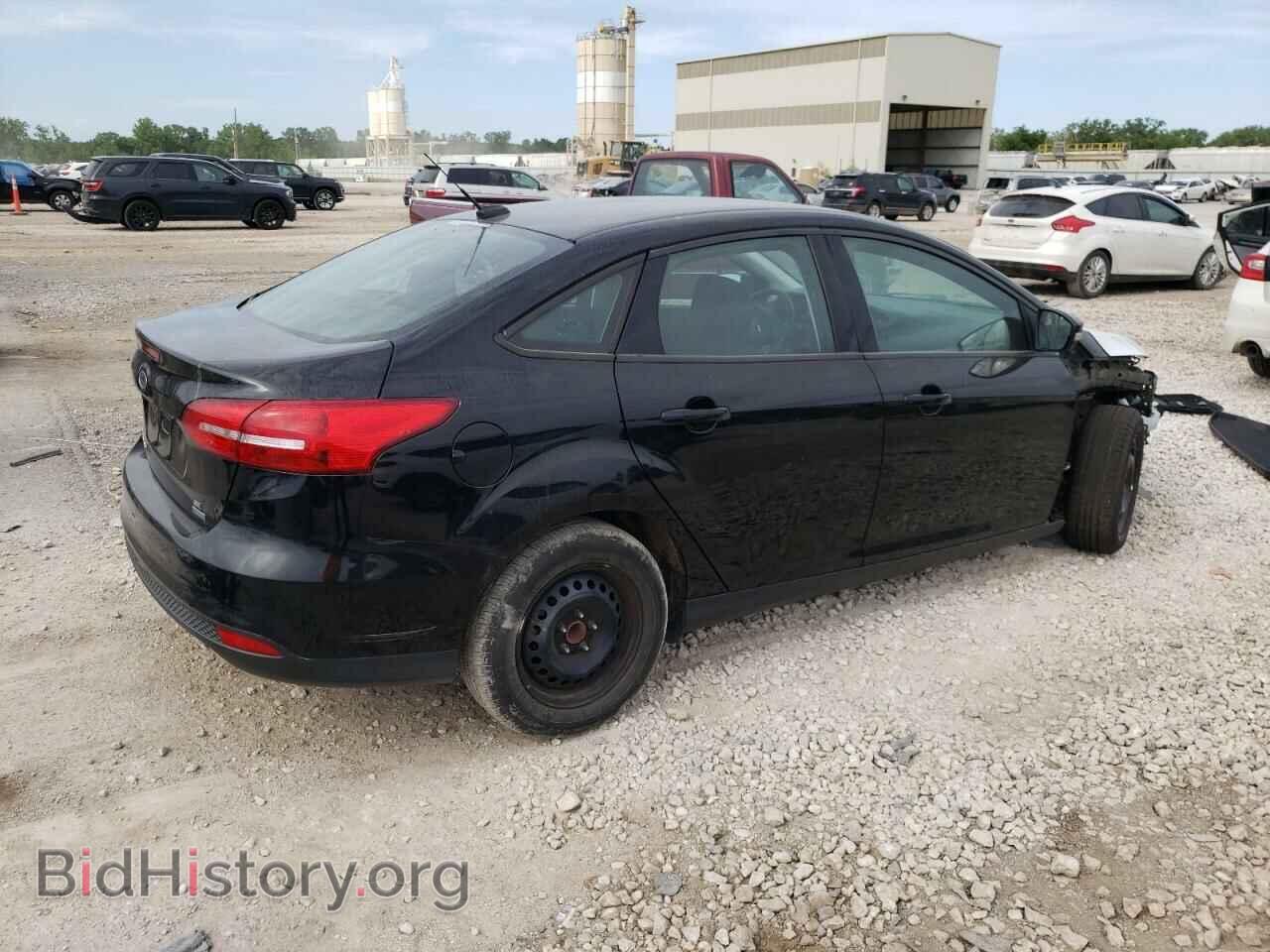 2016 FORD FOCUS - VIN: 1FADP3FE0GL211909 - Фото 3
