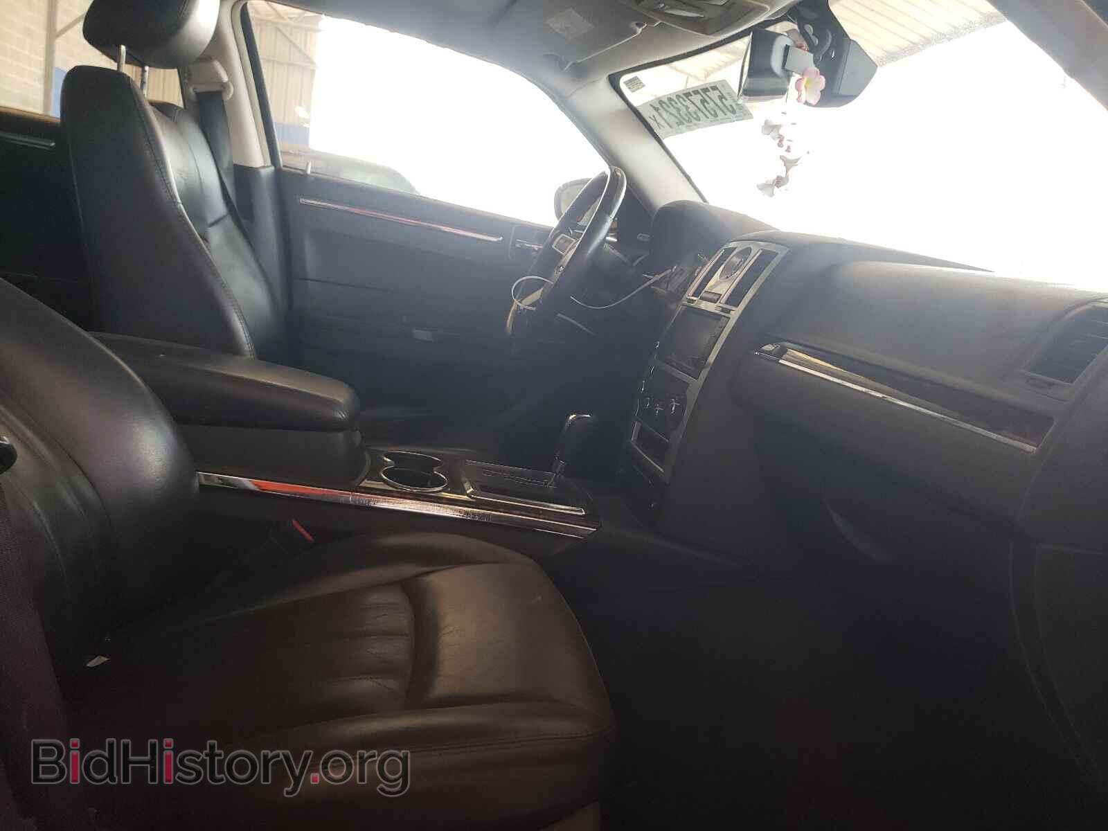2010 CHRYSLER 300 - VIN: 2C3CA6CT6AH329032 - Фото 5
