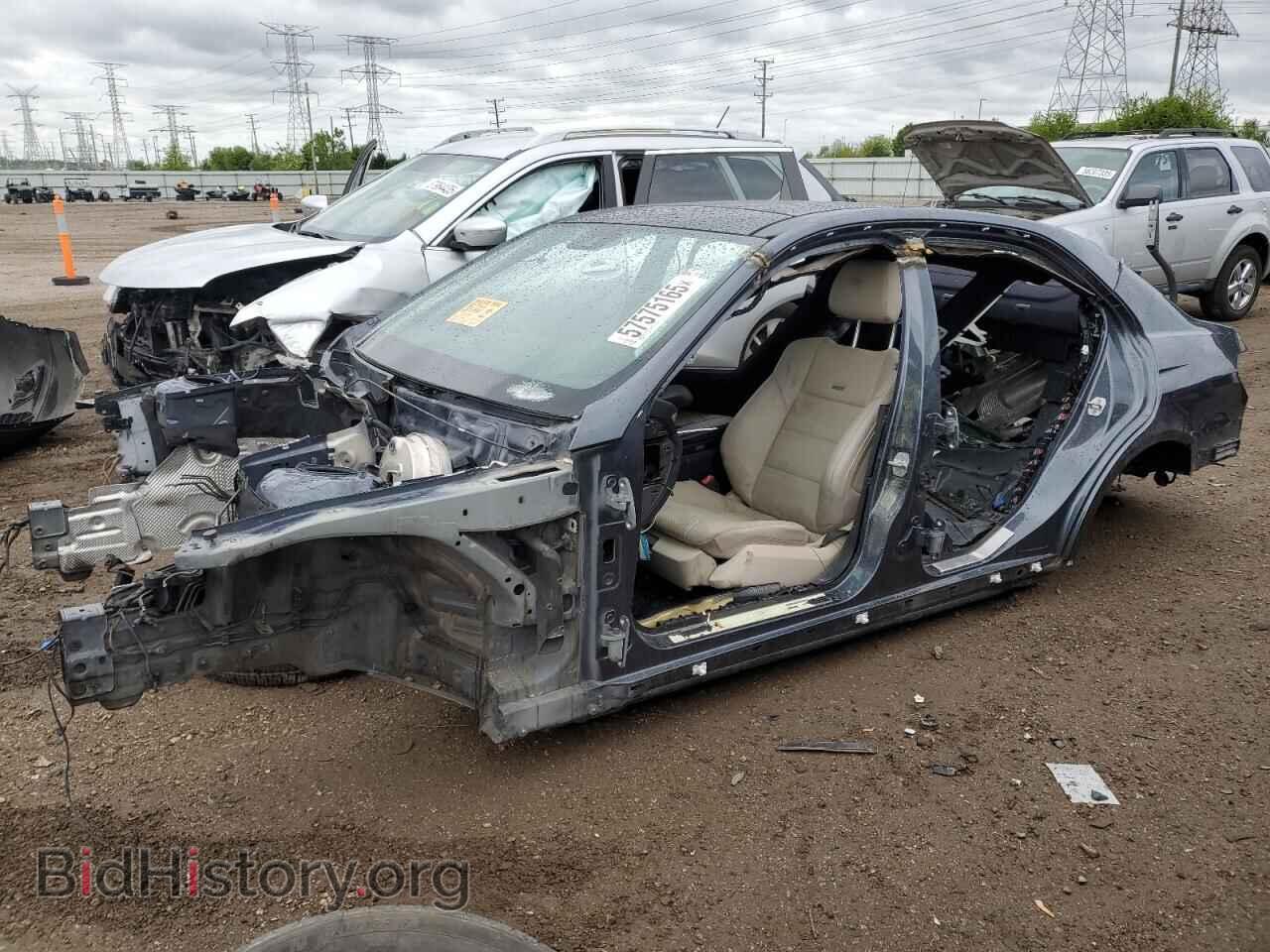 Фотография WDDHF7GB8EA981011 - MERCEDES-BENZ E-CLASS 2014