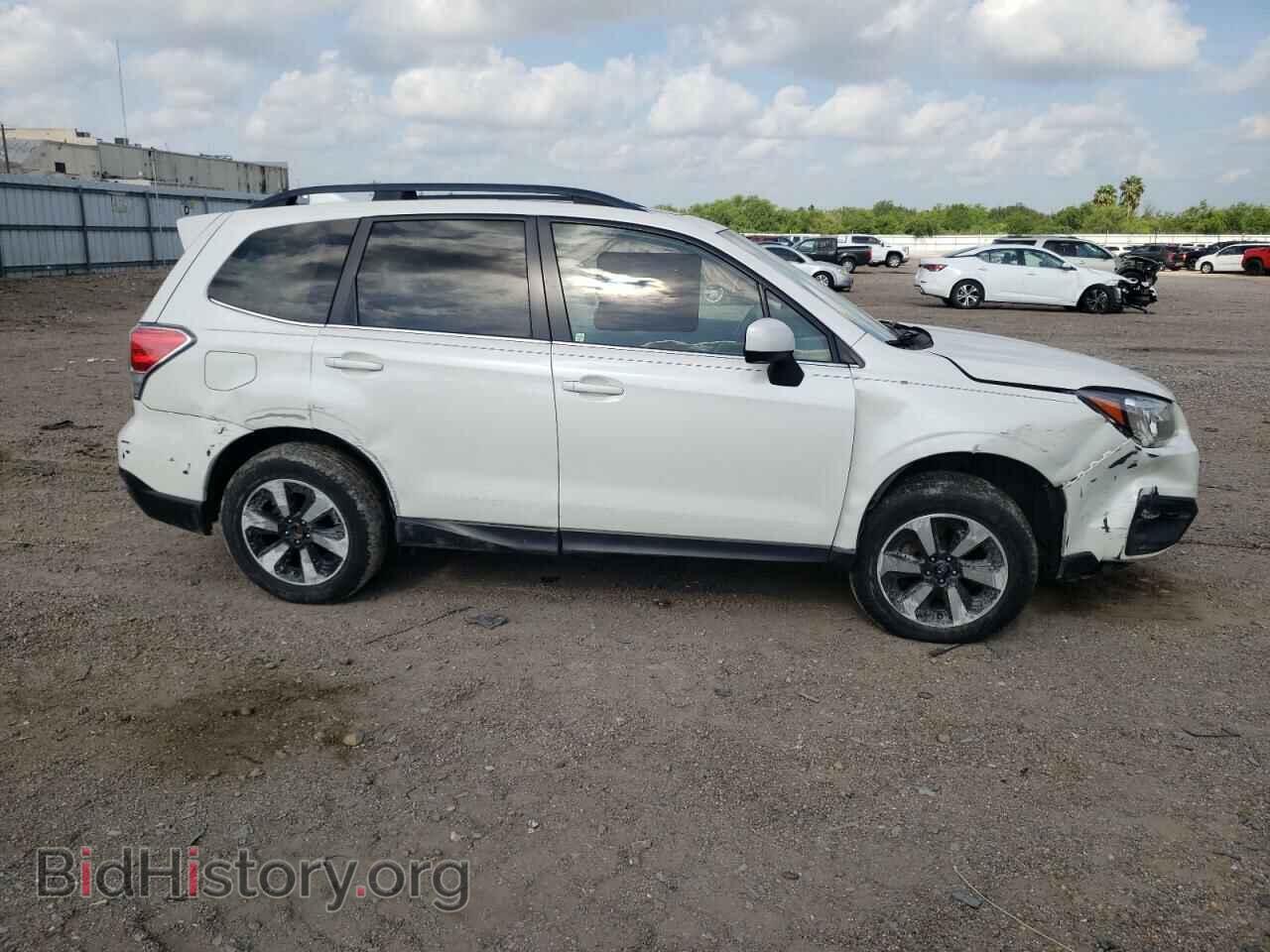 2017 SUBARU FORESTER - VIN: JF2SJARC4HH470393 - Фото 9