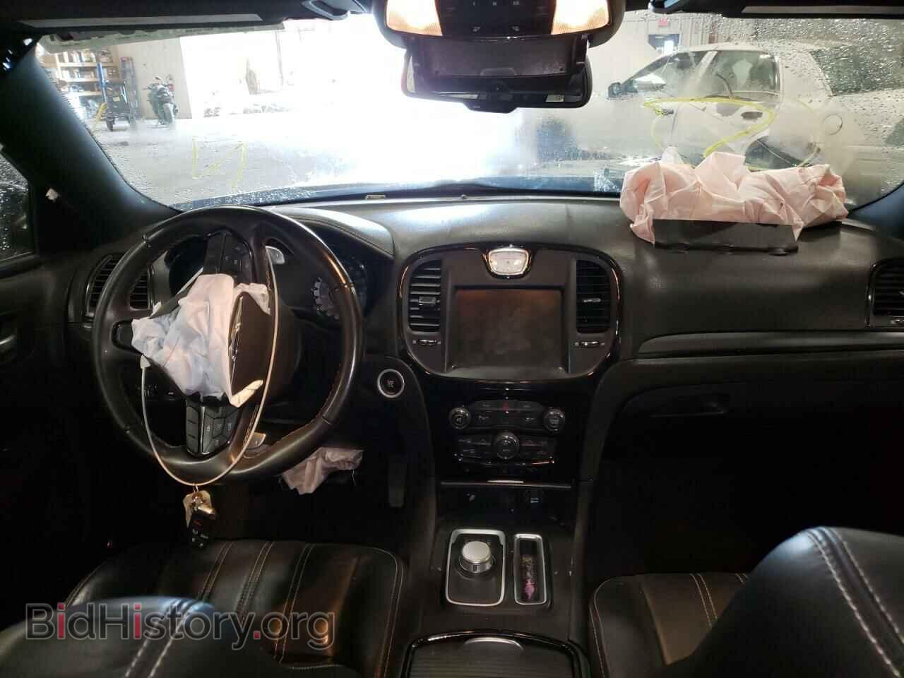 2016 CHRYSLER 300 - VIN: 2C3CCAGG2GH248810 - Photo 9