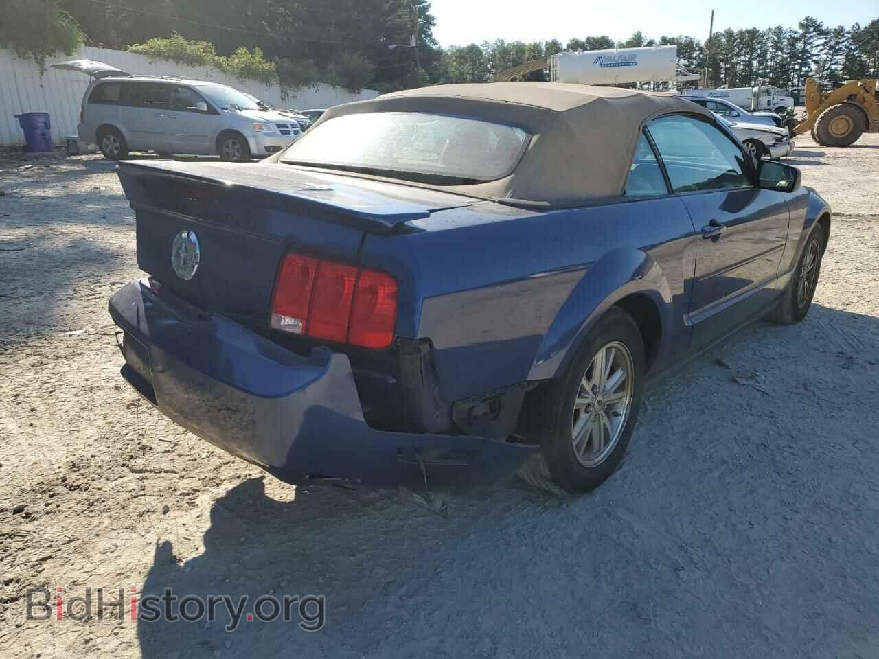 2007 FORD MUSTANG - VIN: 1ZVFT84N175262142 - Фото 4