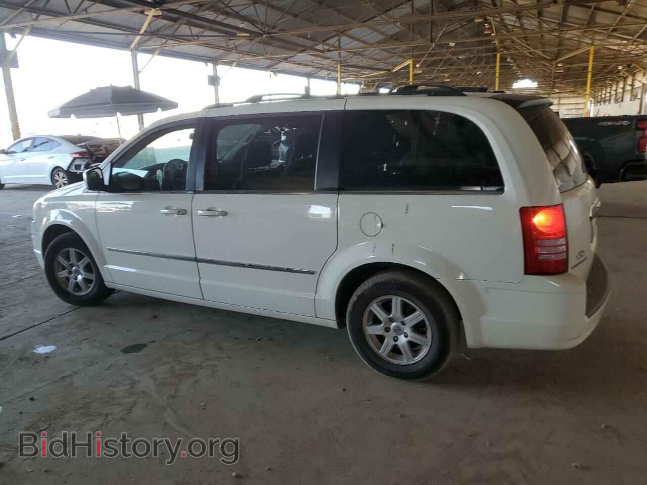 2010 CHRYSLER MINIVAN - VIN: 2A4RR5D16AR315450 - Фото 2