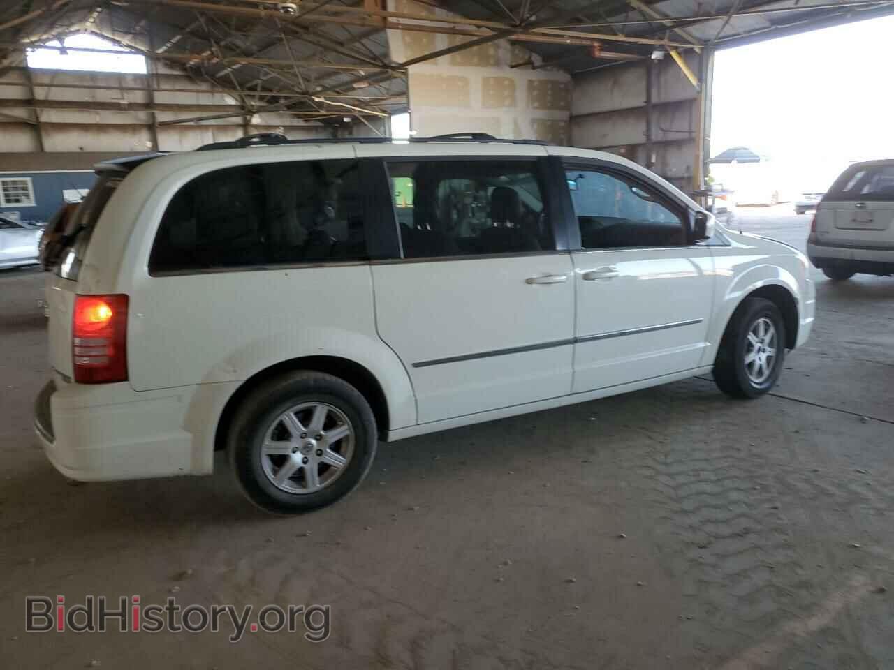 2010 CHRYSLER MINIVAN - VIN: 2A4RR5D16AR315450 - Фото 3