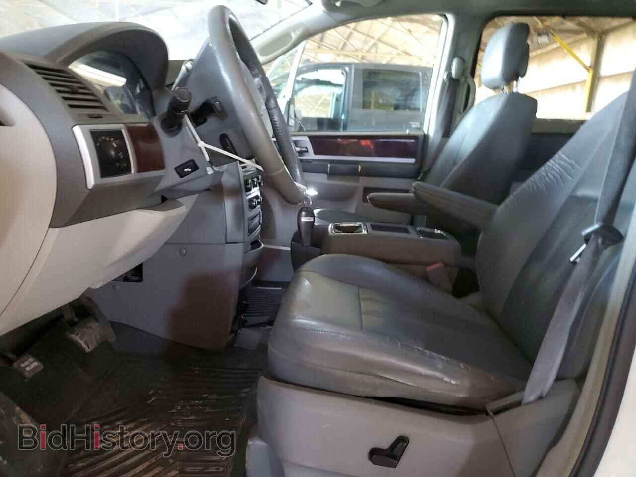 2010 CHRYSLER MINIVAN - VIN: 2A4RR5D16AR315450 - Фото 7