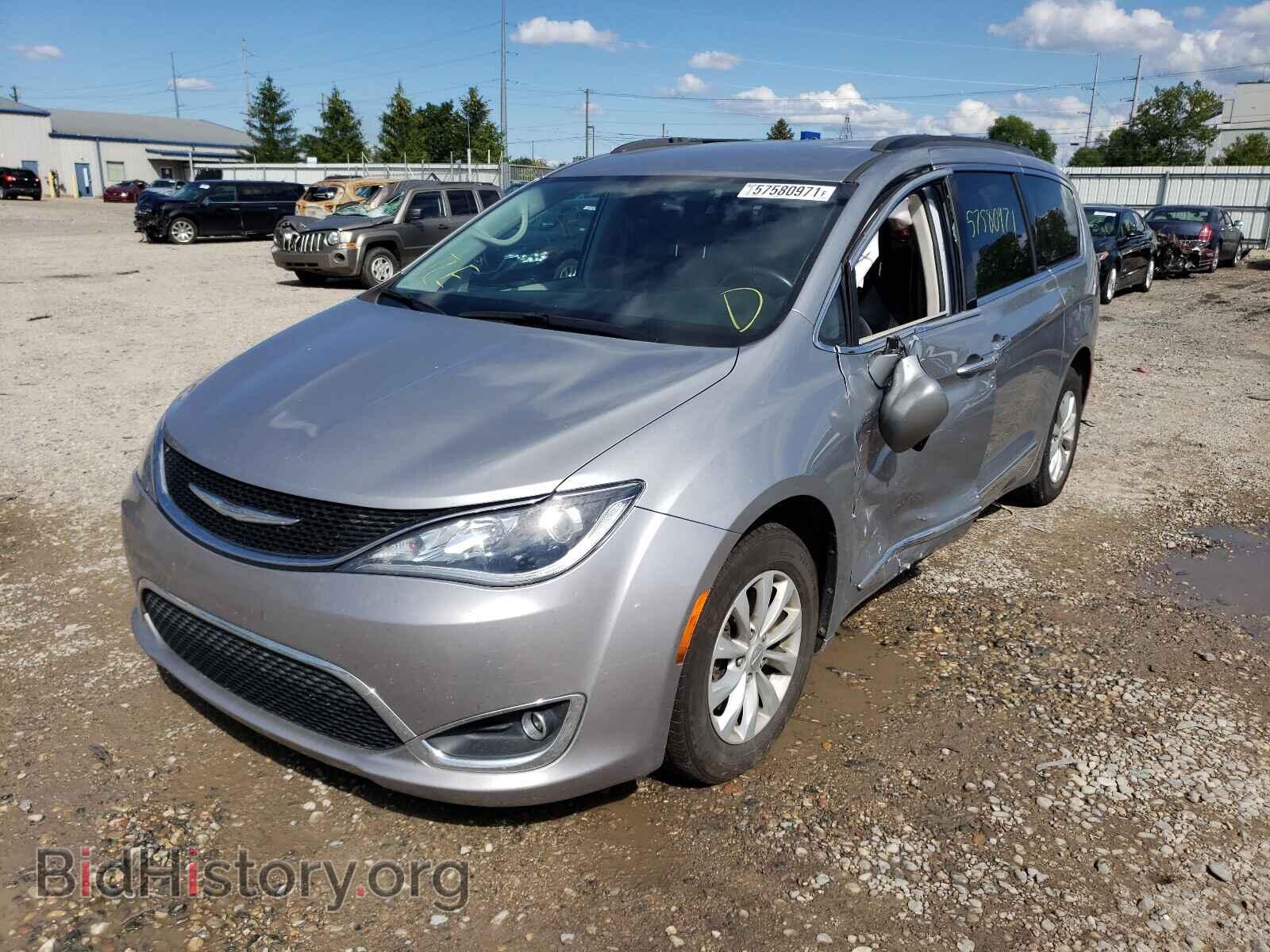2017 CHRYSLER PACIFICA - VIN: 2C4RC1BGXHR511134 - Photo 2