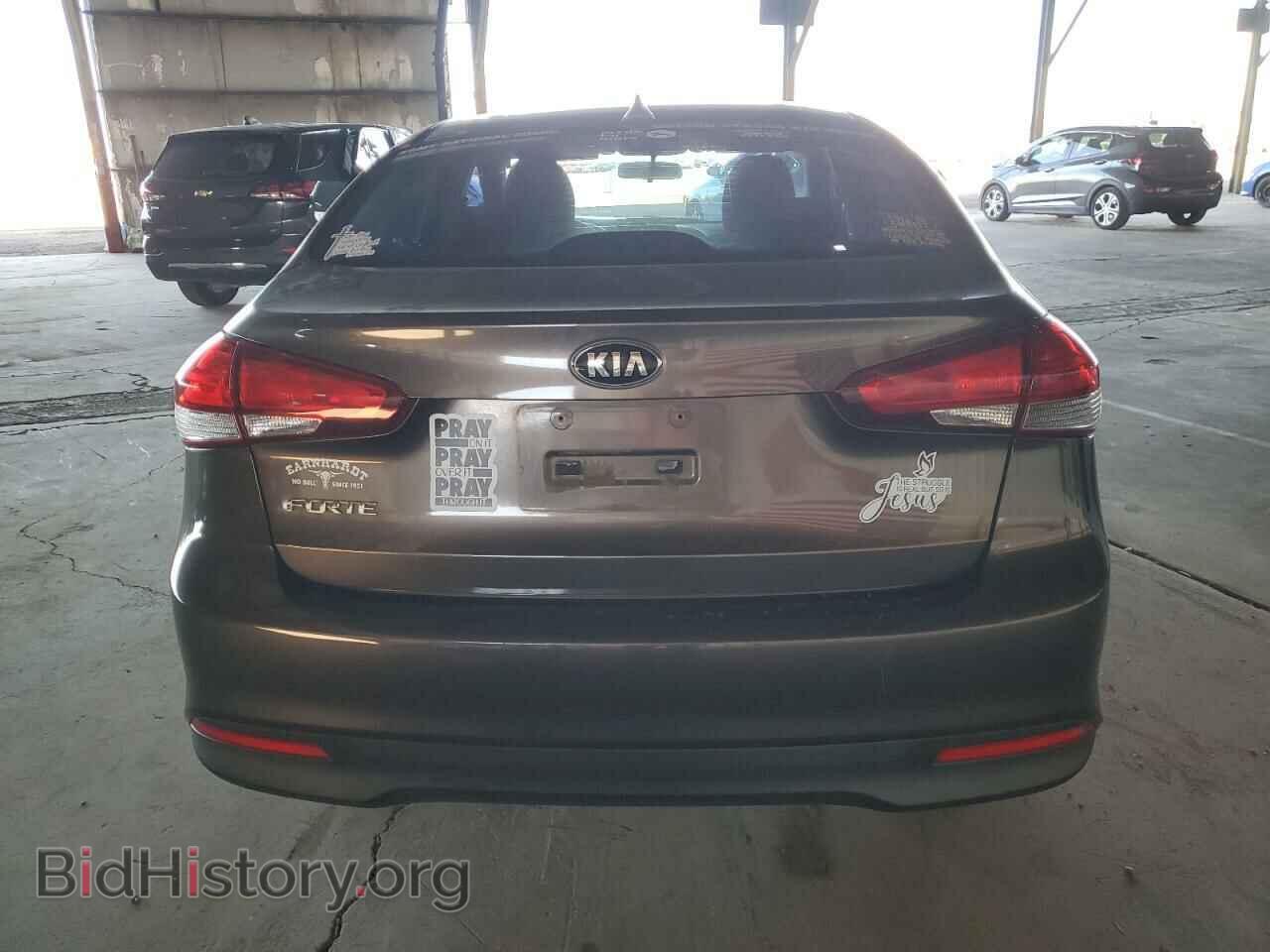 2017 KIA FORTE - VIN: 3KPFK4A73HE062714 - Фото 6