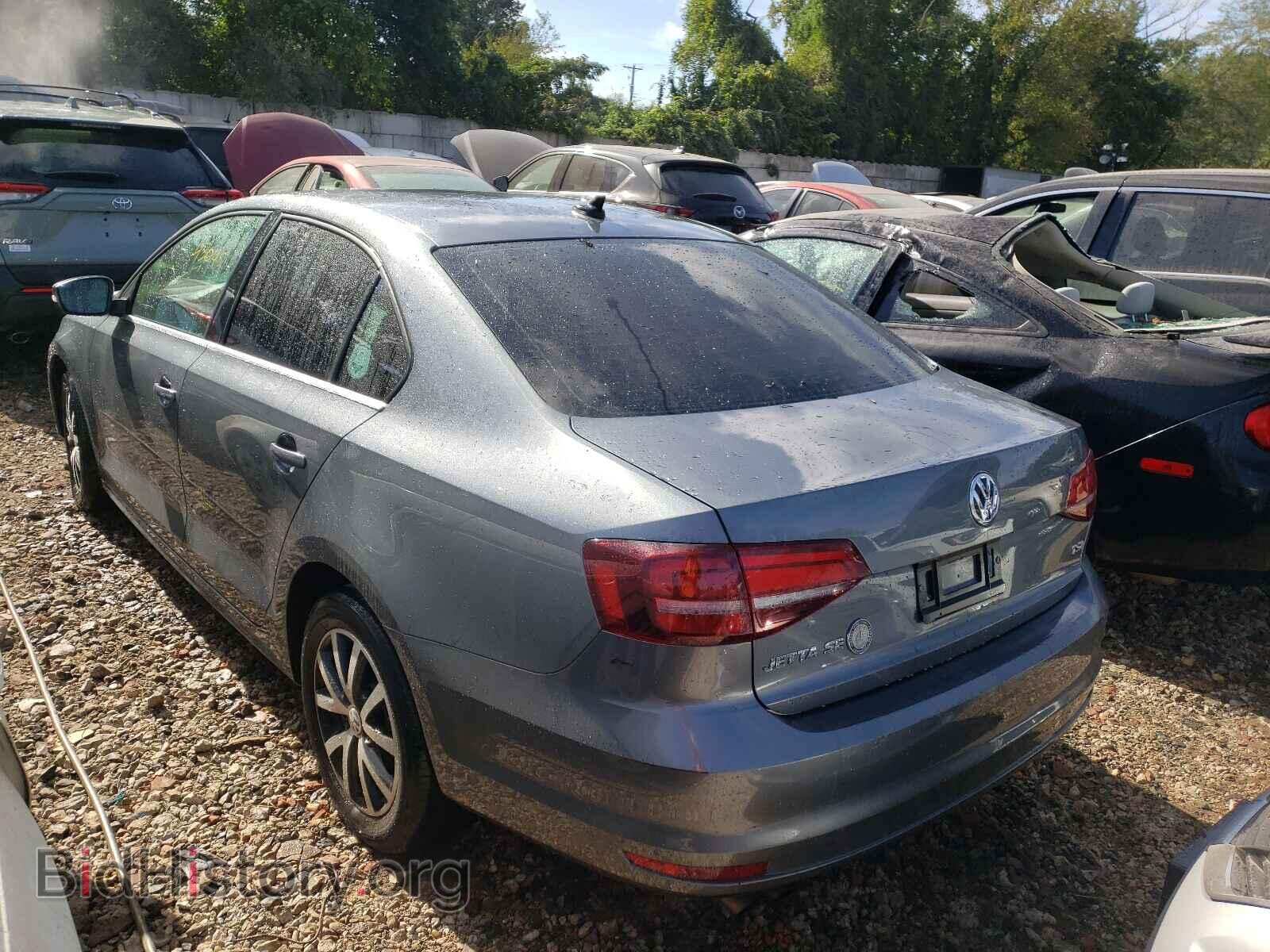 2018 VOLKSWAGEN JETTA - VIN: 3VWDB7AJXJM263569 - Фото 3