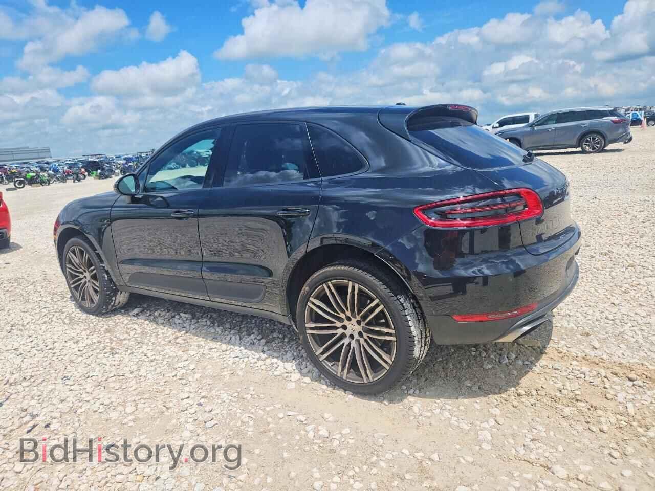 2018 Porsche MACAN (VIN WP1AA2A57JLB05317) — photo 2 of 15
