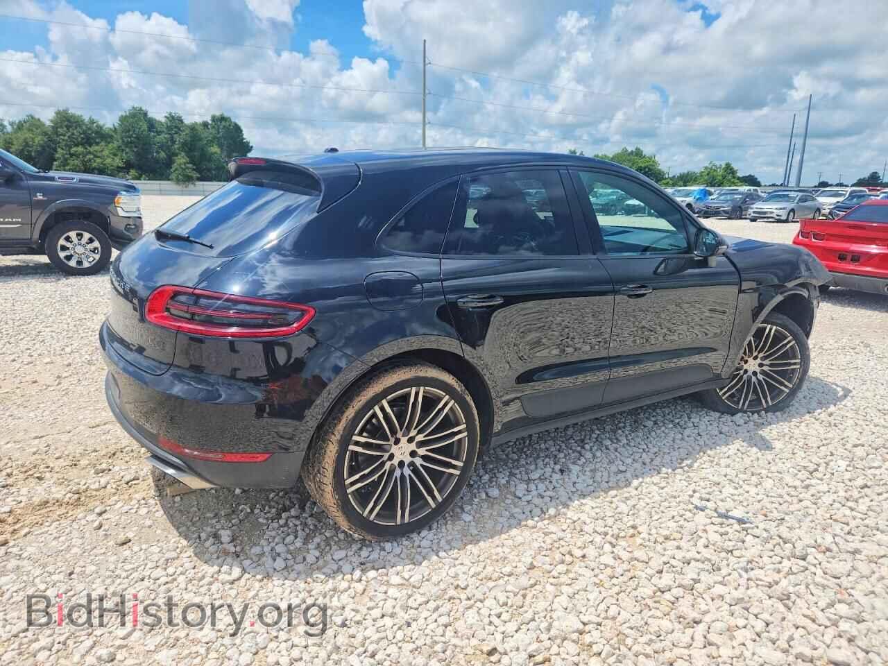 2018 Porsche MACAN (VIN WP1AA2A57JLB05317) — photo 3 of 15