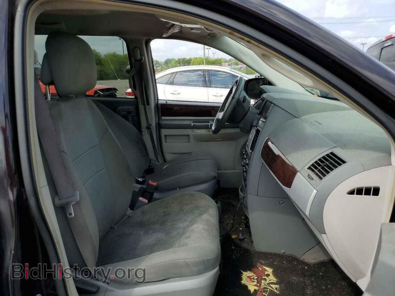 2010 CHRYSLER MINIVAN - VIN: 2A4RR5D10AR279318 - Photo 5