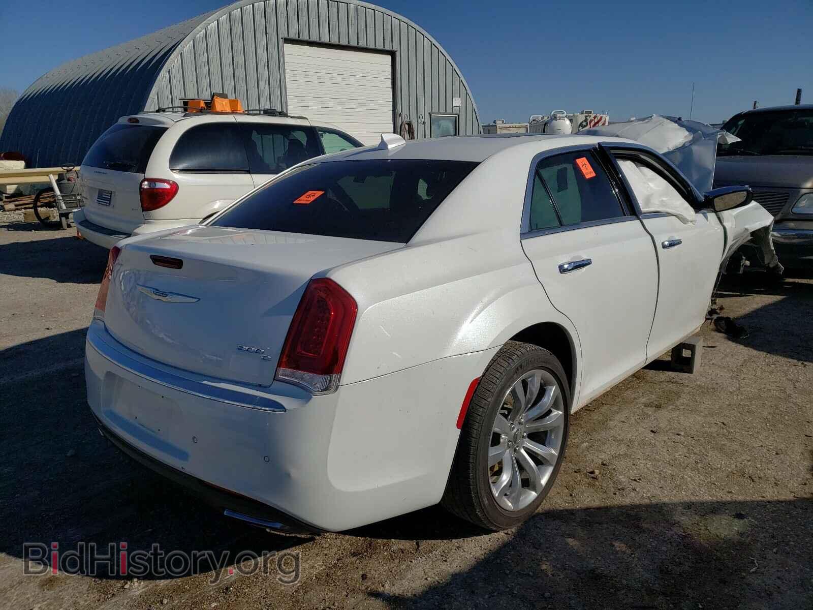 2015 CHRYSLER 300 - VIN: 2C3CCAET5FH755781 - Фото 4