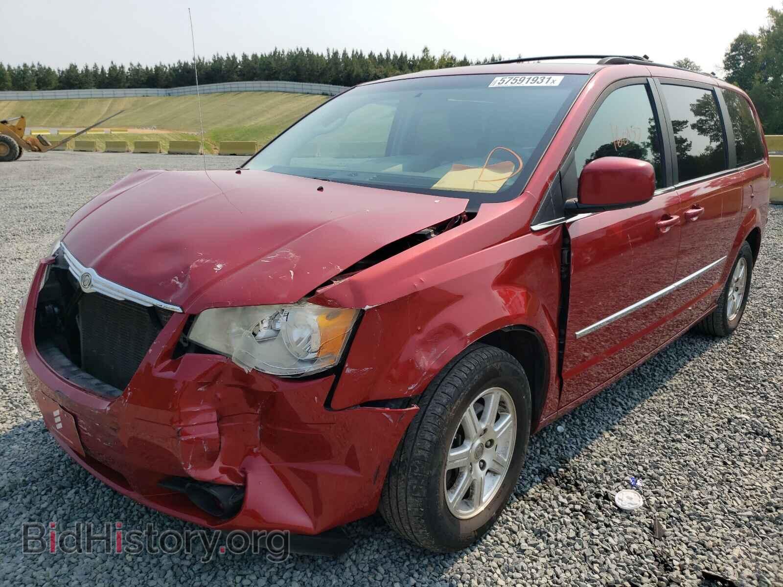 2009 CHRYSLER MINIVAN - VIN: 2A8HR541X9R537043 - Фото 2