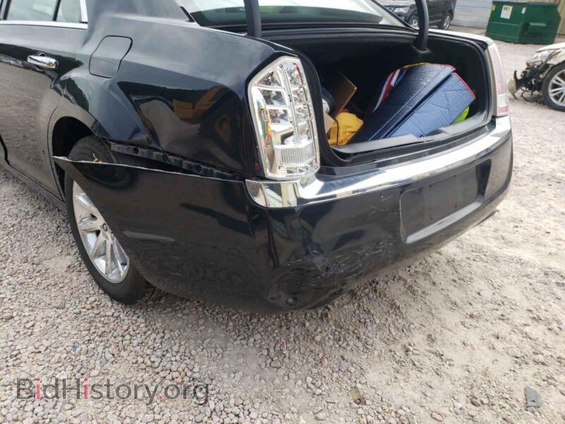 2012 Chrysler 300 (VIN 2C3CCACGXCH223752) — photo 9 of 10
