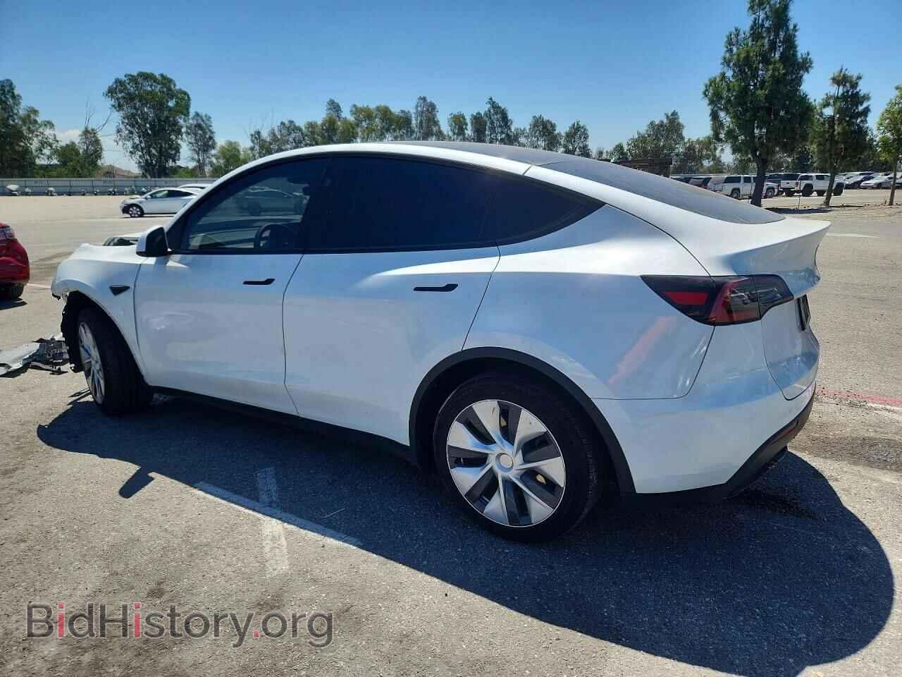 2024 TESLA MODEL Y - VIN: 7SAYGDED3RF047901 - Photo 2