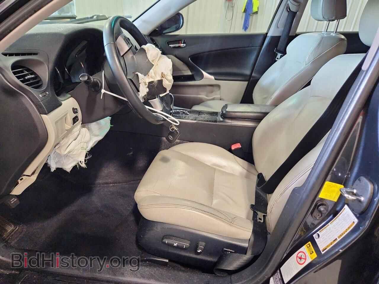 2011 LEXUS IS - VIN: JTHBF5C25B5147713 - Photo 7