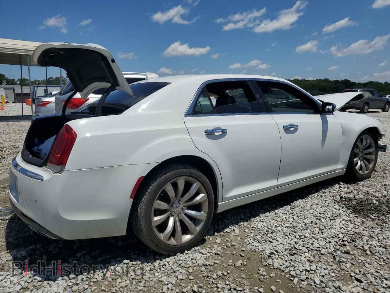 2019 CHRYSLER 300 - VIN: 2C3CCAEG7KH573285 - Фото 3
