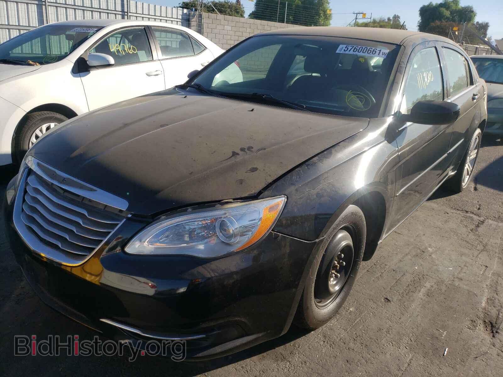 2012 CHRYSLER 200 - VIN: 1C3CCBAB0CN316879 - Фото 2
