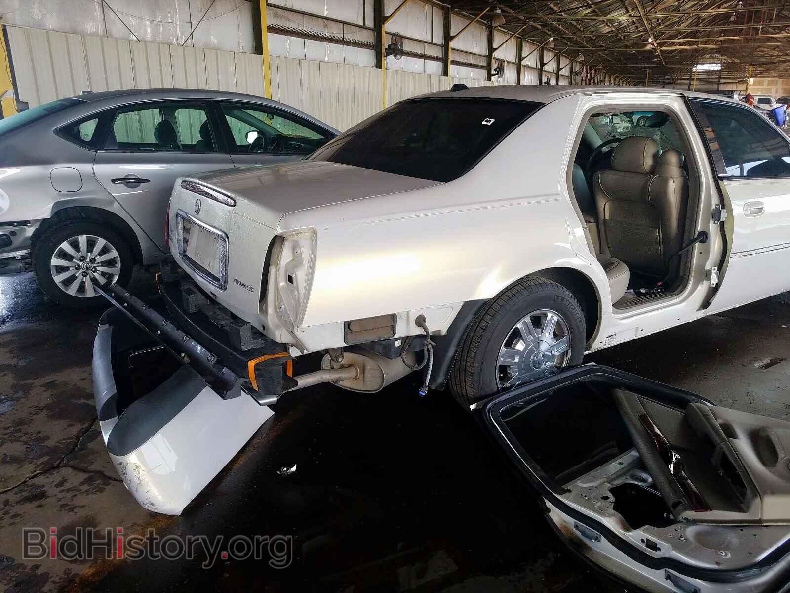2004 CADILLAC DEVILLE - VIN: 1G6KD54YX4U220824 - Photo 9
