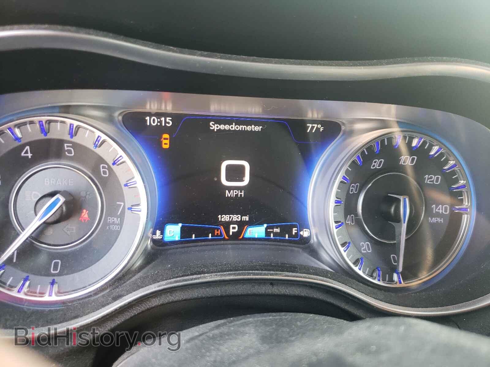 2015 CHRYSLER 300 - VIN: 2C3CCARG3FH760698 - Фото 8