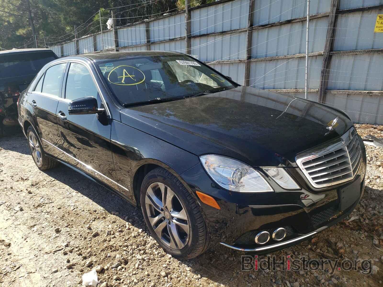 Photo WDDHF8HB2BA483774 - MERCEDES-BENZ E-CLASS 2011