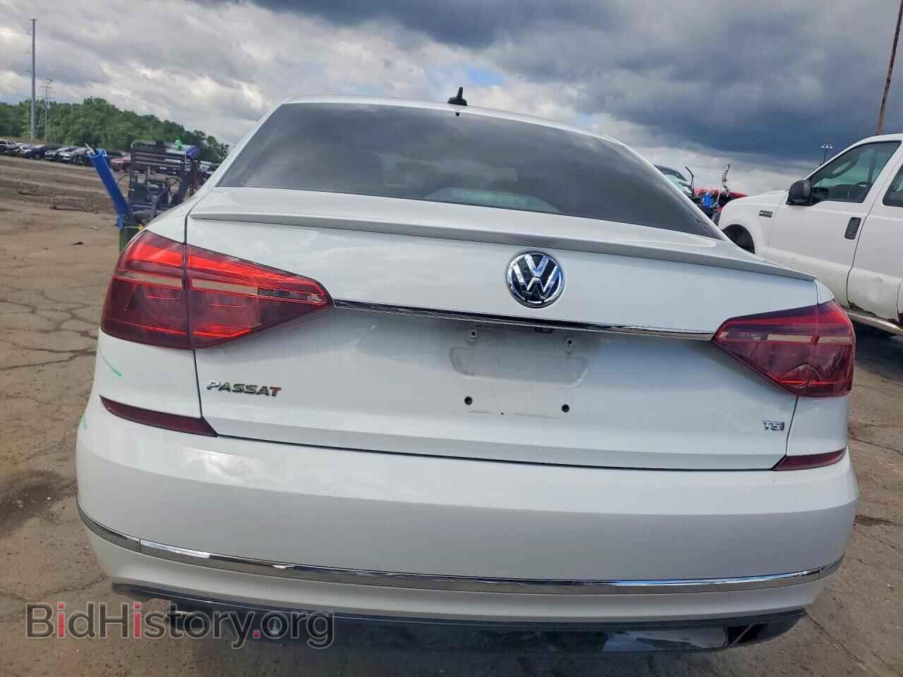 2017 VOLKSWAGEN PASSAT - VIN: 1VWDT7A30HC018547 - Фото 6