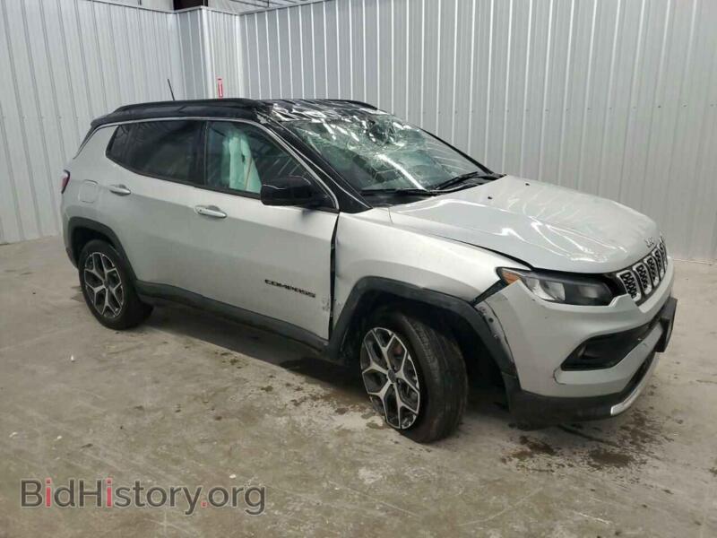 2025 Jeep COMPASS (VIN 3C4NJDCN7ST509641) — photo 4 of 13